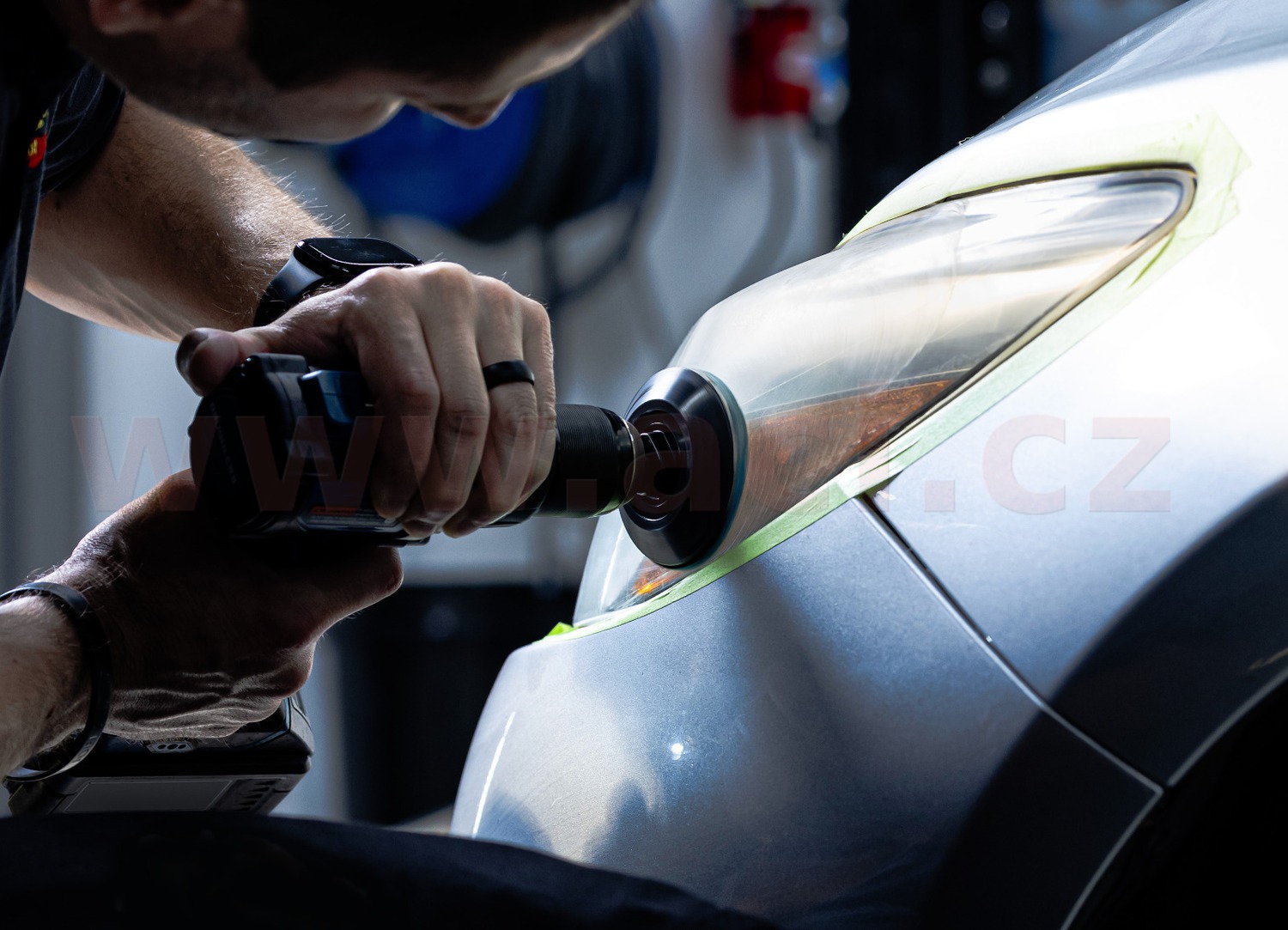 Meguiar's Quik Solutions Headlight Restoration Kit kompletní sada na renovaci silně poškozených světel - Obrázek 4