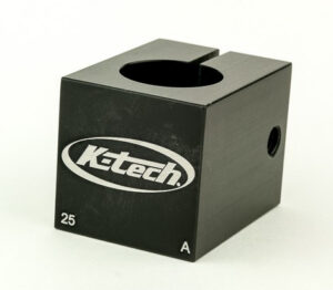 Upínací svorka na kartušovou trubku ve dvou dílech K-TECH 113-075-028 28mm
