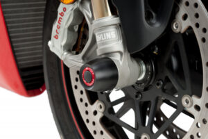 Pádové protektory do osy kola PUIG PHB19 21623N černý bez barevných zátek pro SUZUKI GSX-8S 2023-2024, SUZUKI GSX-8R 2024