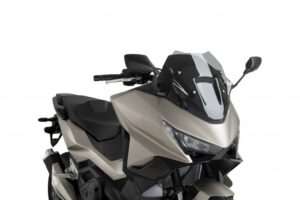 Plexi štít PUIG V-TECH LINE SPORT 22583H kouřová pro HONDA NSS 750 Forza 2025-2026