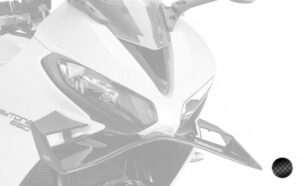 Přední spoilery PUIG GP 22832C karbonový vzhled