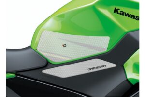 Boční chrániče nádrže PUIG ANTI-SLIP 20076W průhledná pro KAWASAKI Ninja 400 2018-2024, APRILIA RS 660 (Factory) 2021-2024