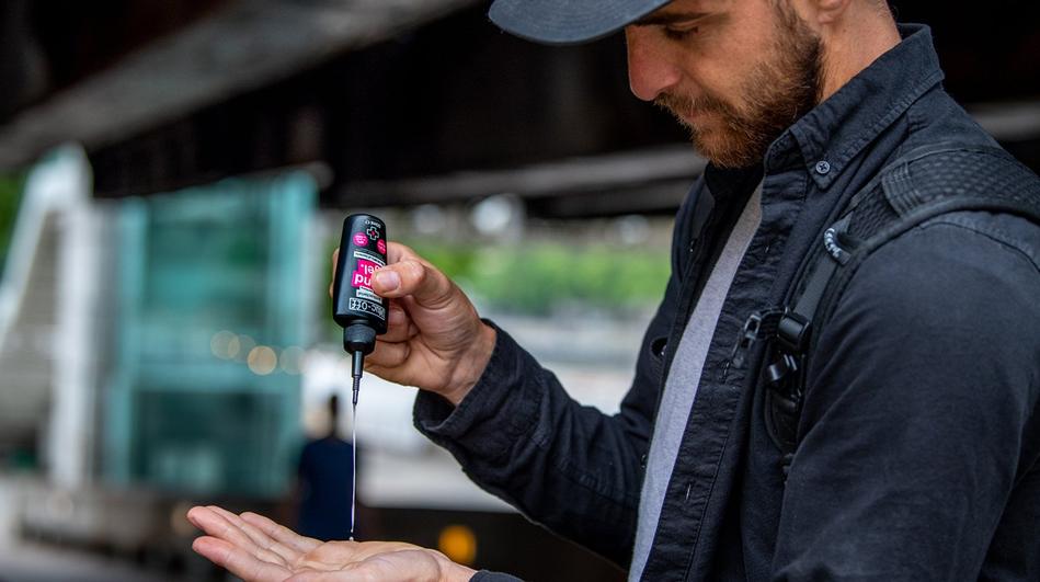 Antibakteriální dezinfekce na ruce - gel MUC-OFF 20236 50ml - Obrázek 3