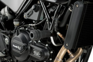 Pádové protektory rámu PUIG VINTAGE 2.0 20423N černý pro BENELLI Leoncino 500 2016-2024