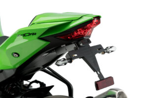 Nastavitelný držák SPZ PUIG 20535N černý pro KAWASAKI ZX-10R / RR Ninja 1000 2021-2026