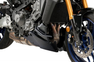 Spoiler motoru PUIG 20646C karbonový vzhled pro YAMAHA Tracer 9 2021-2026