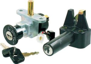 Spínací skříňka RMS 246050141 pro YAMAHA CW 50 BWS 1997-2002