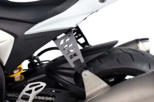Držáky výfuku PUIG 5002N černý levý pro SUZUKI GSX-R 1000 2009-2011