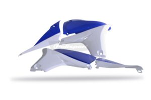 Plastové kryty chladiče s krytem nádrže POLISPORT 8413800007 (pár) modrá Yam98/bílá pro YAMAHA YZ 450 F 2010-2013
