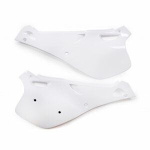 Boční číslové tabulky POLISPORT 8497800001 bílá pro YAMAHA YZ 125 1993-1995, YAMAHA YZ 250 1993-1995