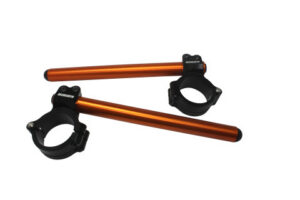 Pár zvýšených clip-on řídítek ACCOSSATO CP004 + 20 mm se sklonem 10 stupňů, oranžové