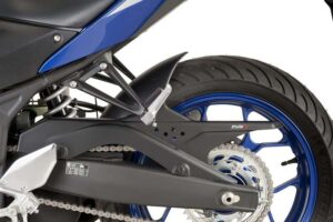 Zadní blatník PUIG S 8558J matná černá pro YAMAHA YZF-R3 2015-2024, YAMAHA MT-03 320 2016-2026