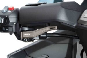 Páka parkovací brzdy PUIG 9544P stříbrná pro KYMCO AK 550 2017-2022