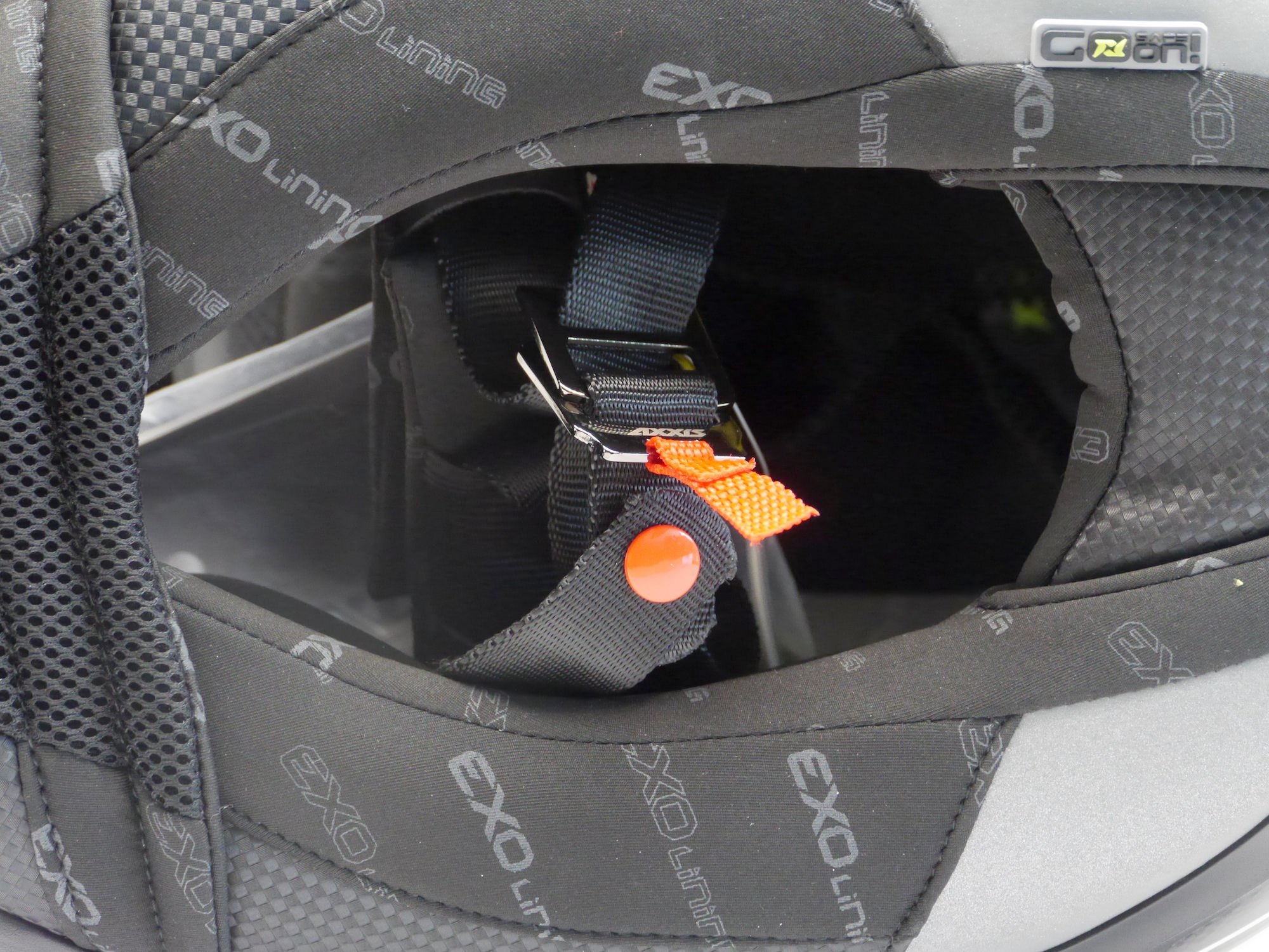 Integrální helma AXXIS RACER GP CARBON SV spike a0 lesklá perleťová bílá XXL - Obrázek 11