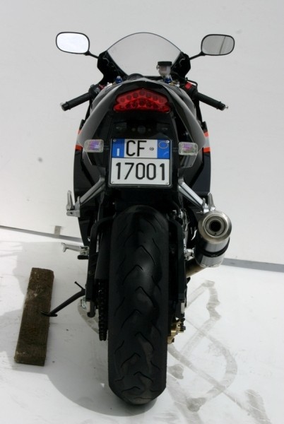 Koncovka výfuku MIVV GP S.014.L2S Karbon pro SUZUKI GSX-R 600 2004-2005, SUZUKI GSX-R 750 2004-2005 - Obrázek 4